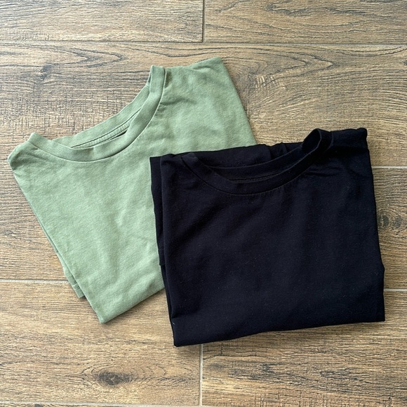 DELETING Set of Basic H&M Short Sleeve Tees - Picture 1 of 2